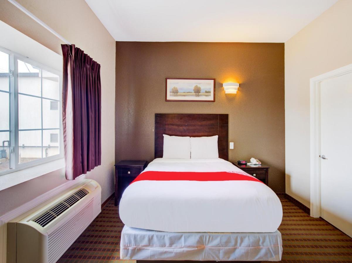 Hotel Dilley Grand Luaran gambar