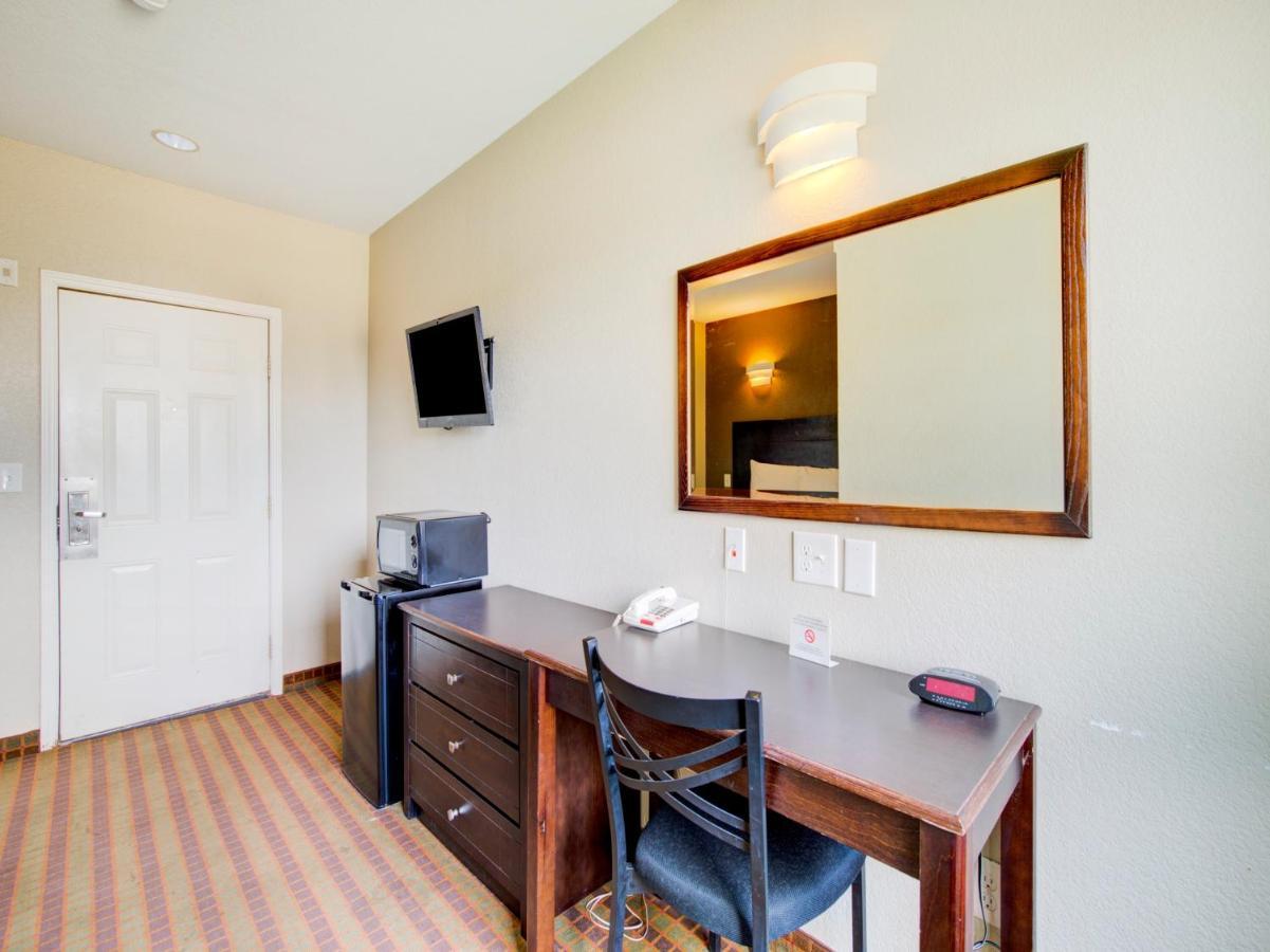 Hotel Dilley Grand Luaran gambar
