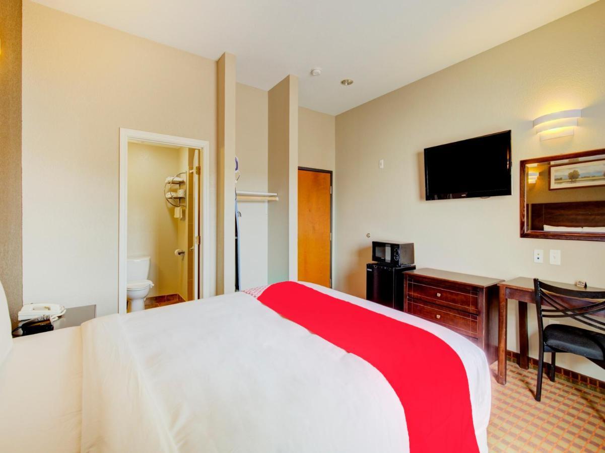 Hotel Dilley Grand Luaran gambar
