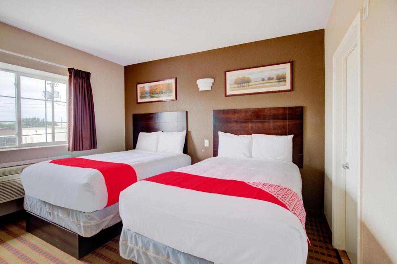 Hotel Dilley Grand Luaran gambar