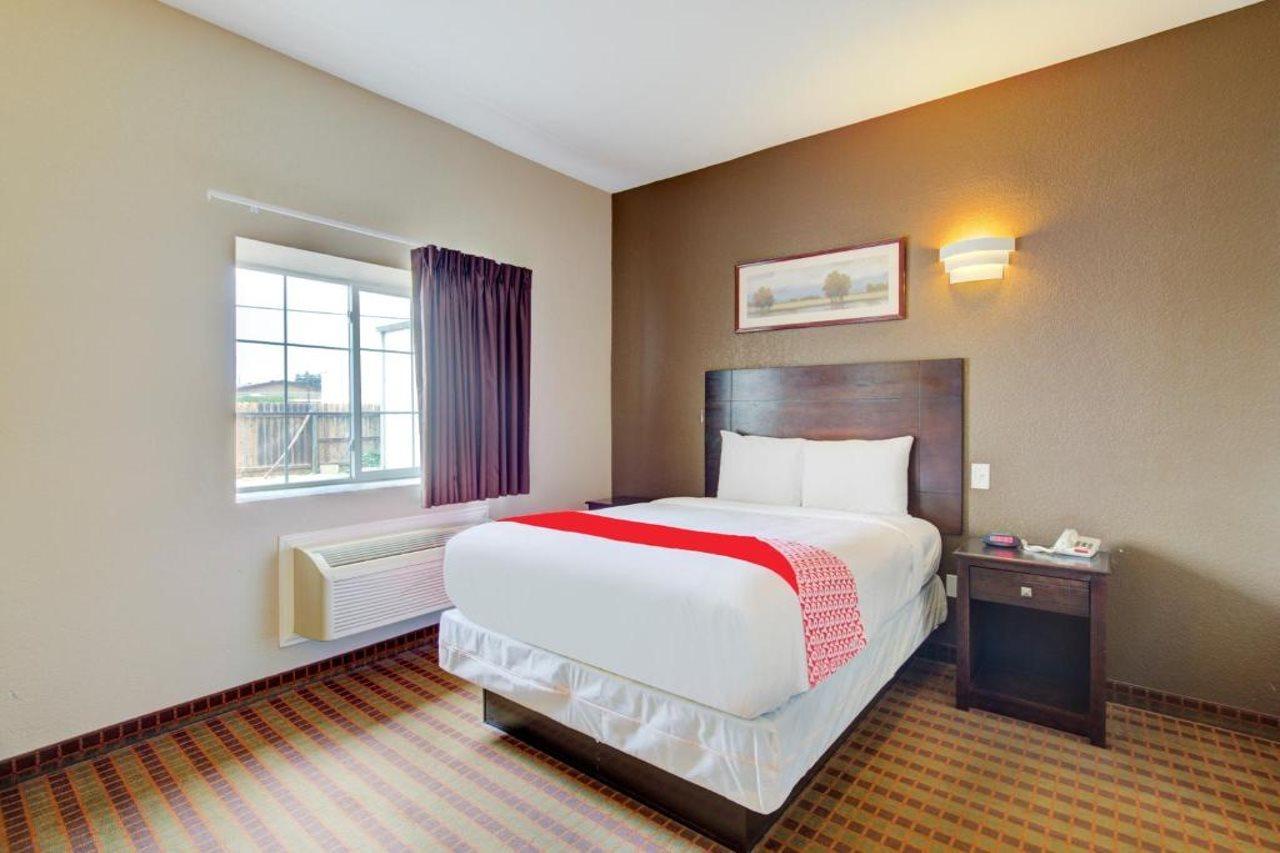 Hotel Dilley Grand Luaran gambar
