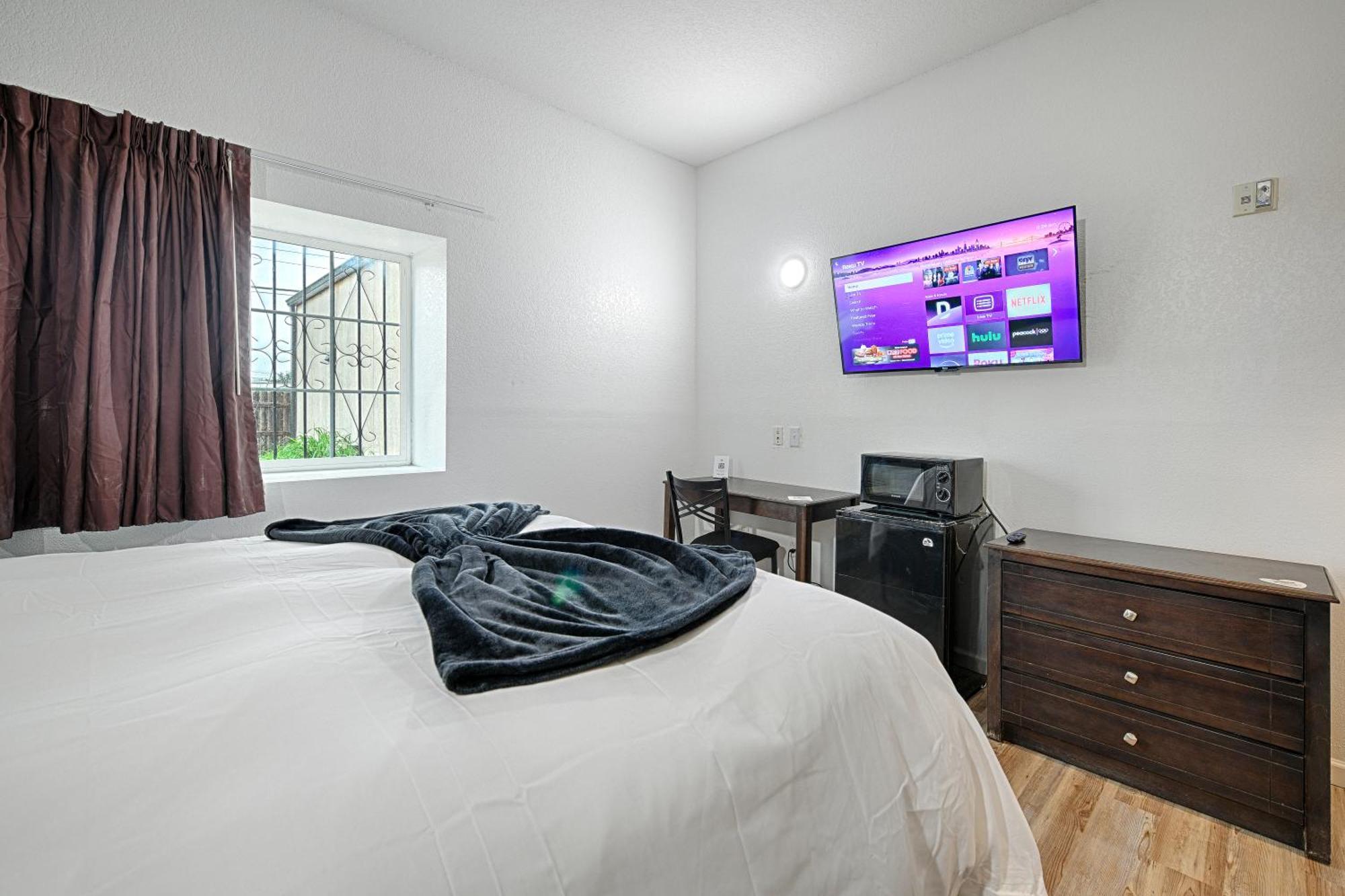 Hotel Dilley Grand Luaran gambar