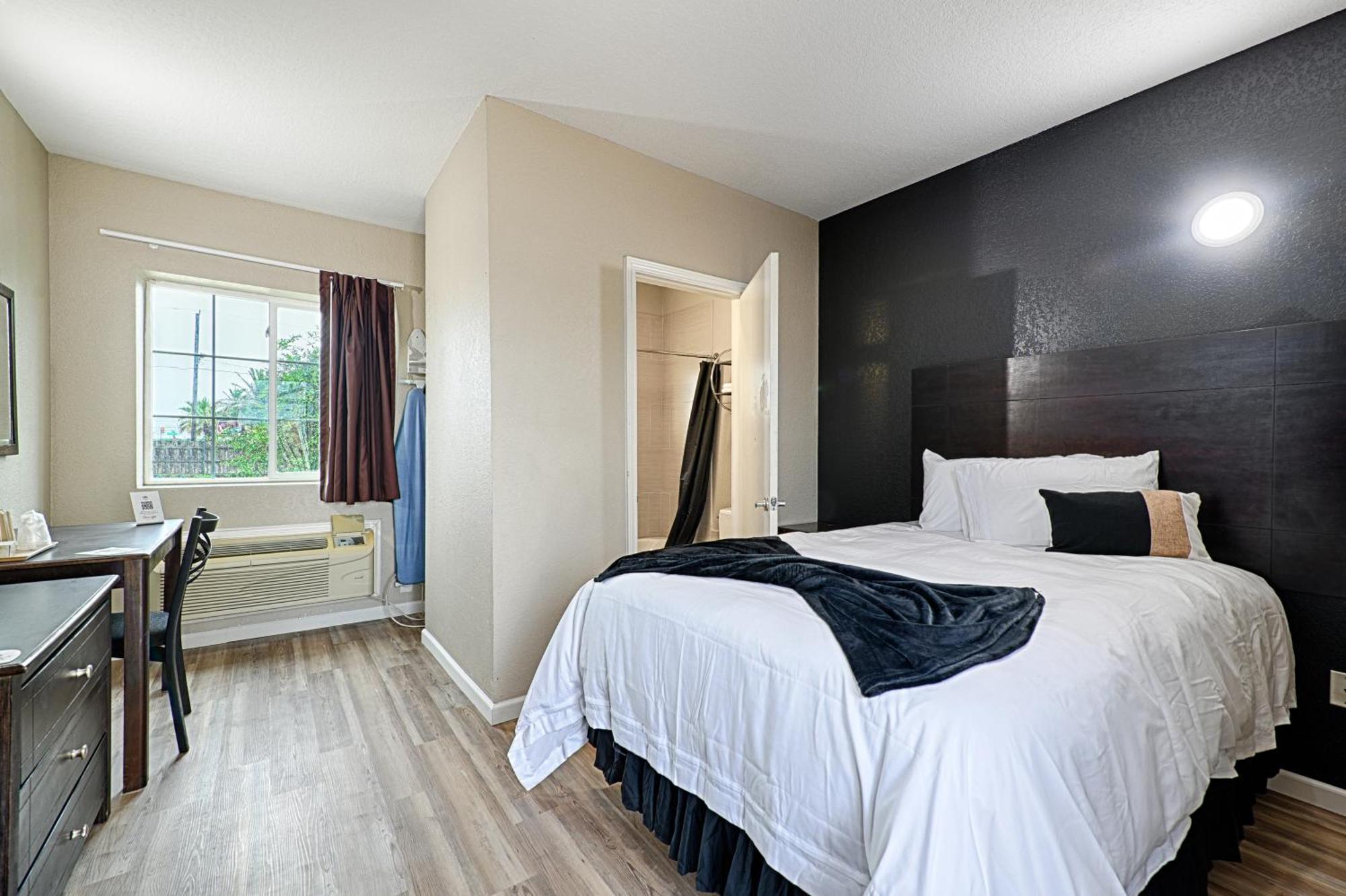 Hotel Dilley Grand Luaran gambar